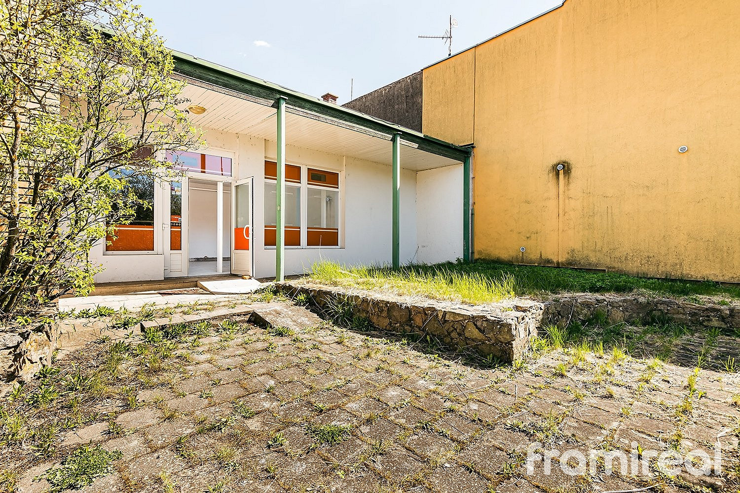 Prodej výrobních prostor 245 m² — photo 2