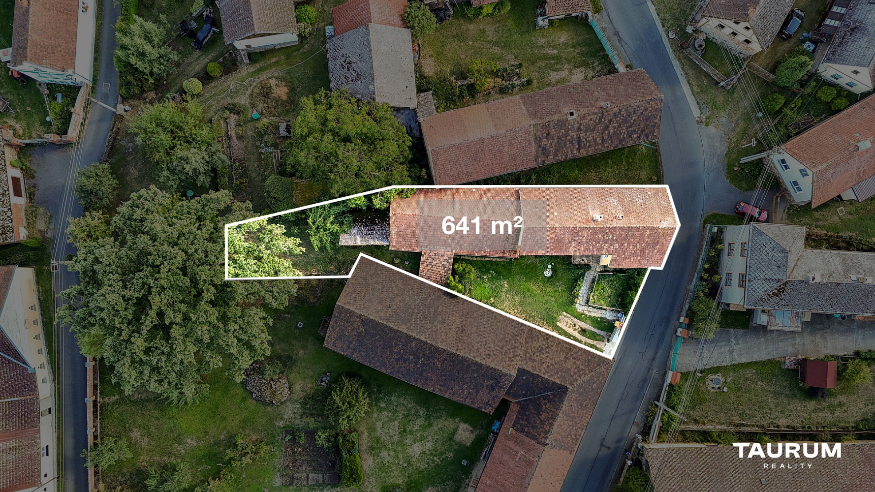 Prodej domu 218 m² s pozemkem 641 m² – fotografie 2