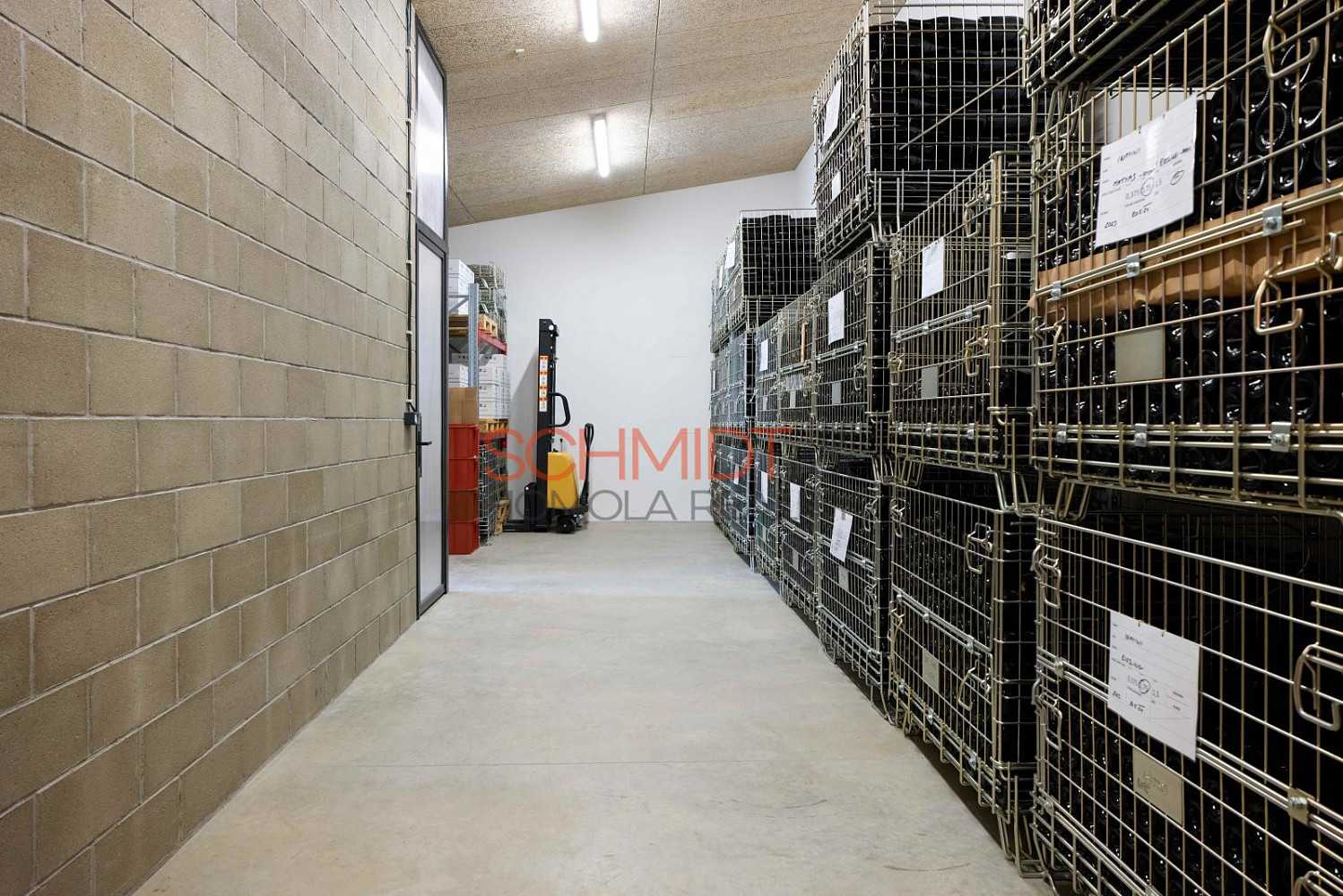 Pronájem obchodních prostor 146 m² – pohled 2