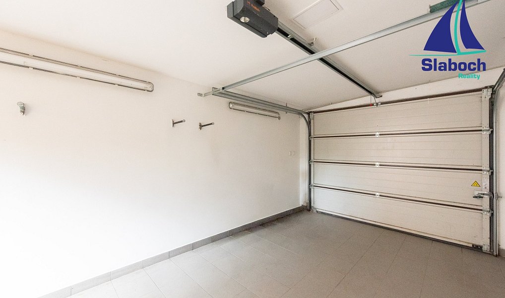 Prodej domu 198 m² s pozemkem 641 m², Praha – náhled fotky 32
