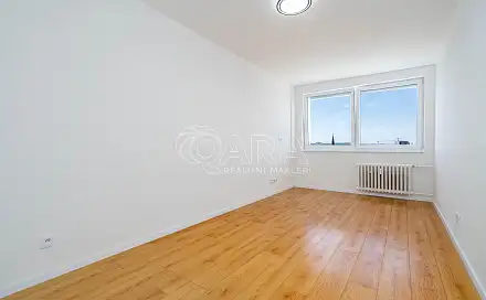Prodej bytu 1+1 30 m², Šestajovická, Praha 9 - Hloubětín