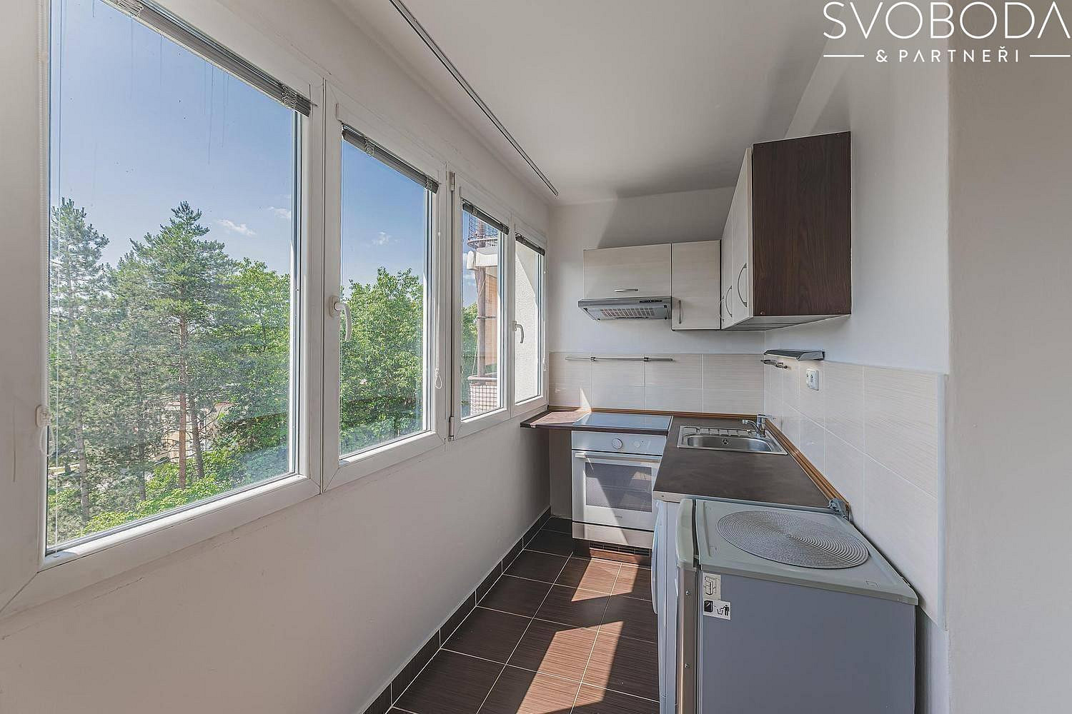 Pronájem bytu 1+kk 27 m² – fotografie 2