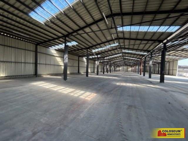 Pronájem skladovacích prostor 5 450 m²