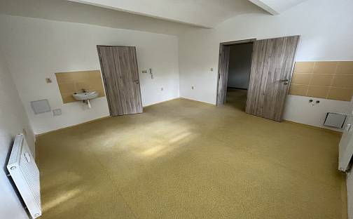 Pronájem obchodních prostor, Nádražní, Bruntál