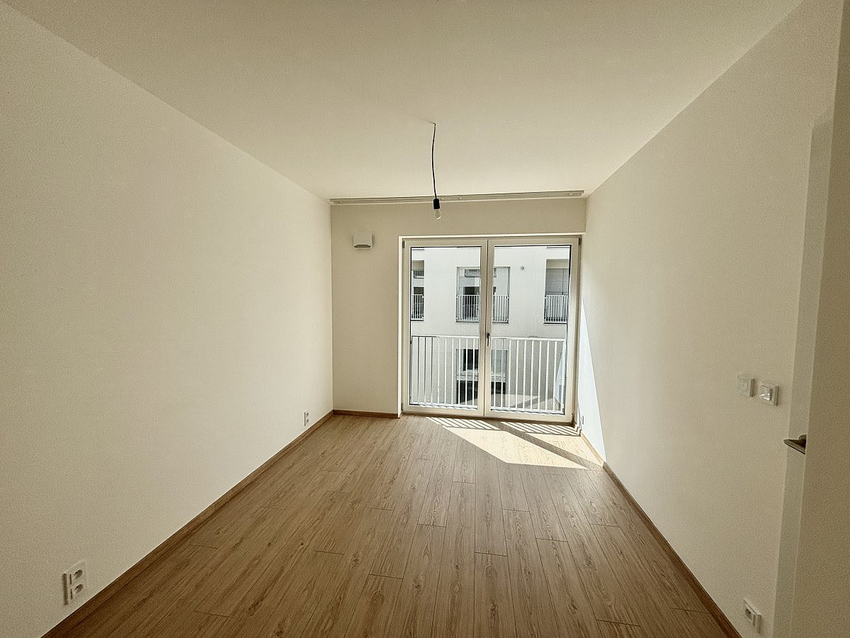Pronájem bytu 2+kk 55 m² – pohled 4