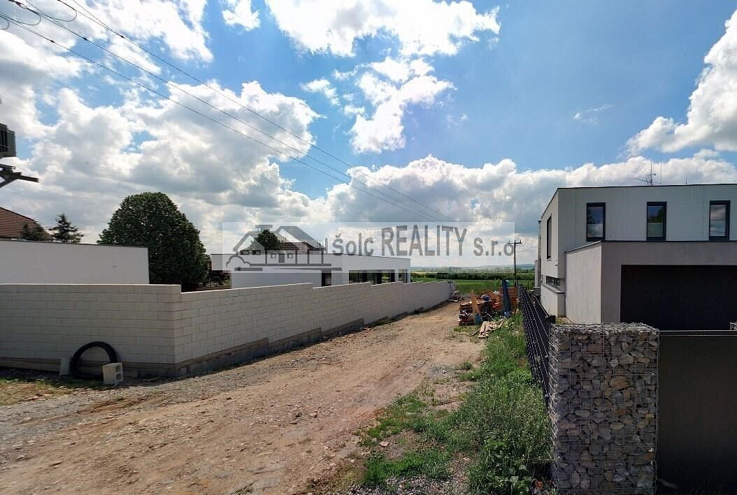 Prodej stavebního pozemku 8 895 m²