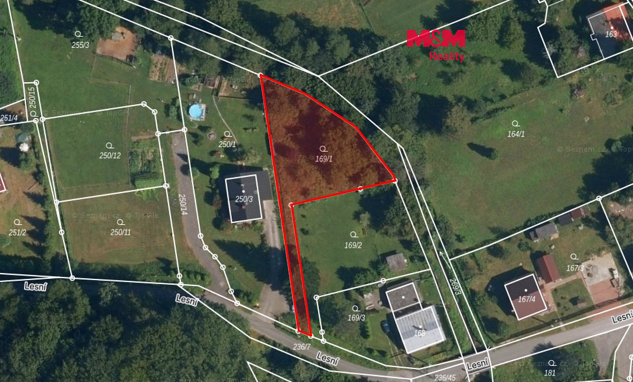 Prodej stavebního pozemku 988 m²