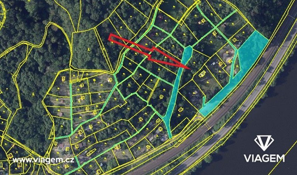 Prodej stavebního pozemku 2 036 m², Dolní Zálezly – náhled fotky 4