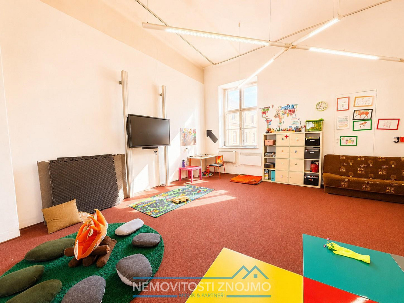 Pronájem kanceláře 35 m² – fotografie 3