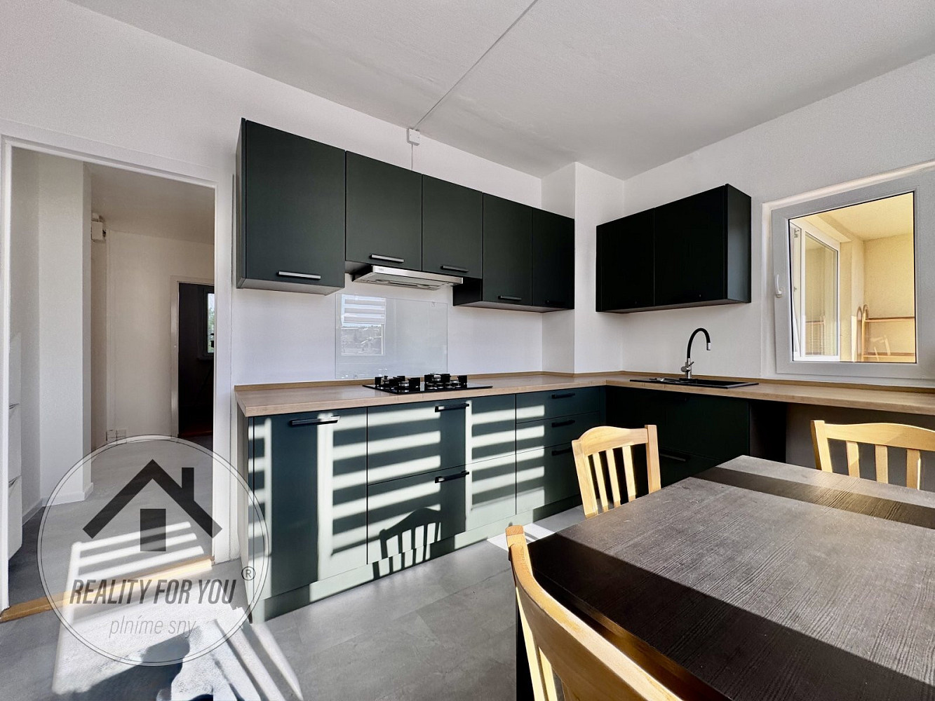 Pronájem bytu 3+1 76 m² — photo 2