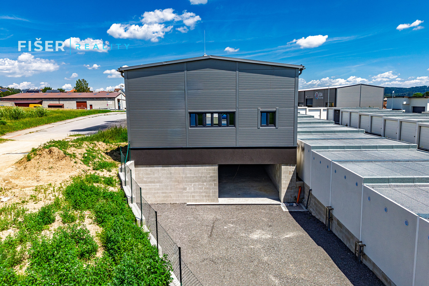 Pronájem skladovacích prostor 176 m²