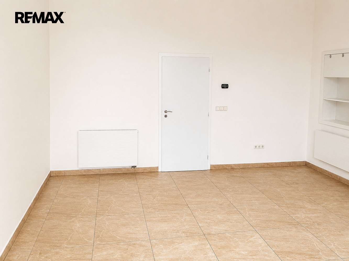Pronájem obchodních prostor 30 m² — photo 5
