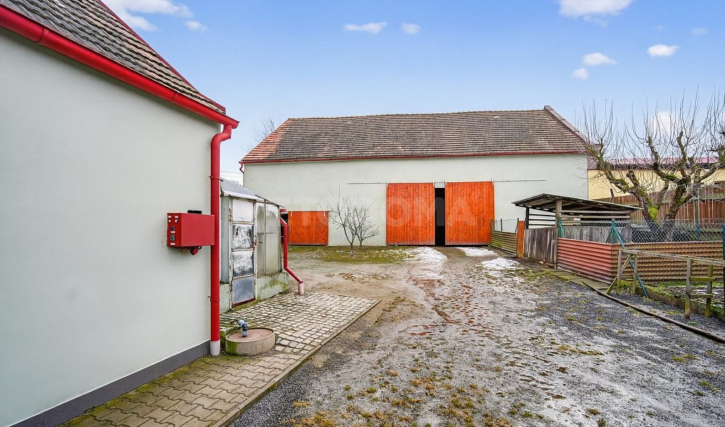 Prodej domu 231 m² s pozemkem 1 422 m², Benešovice – náhled fotky 36