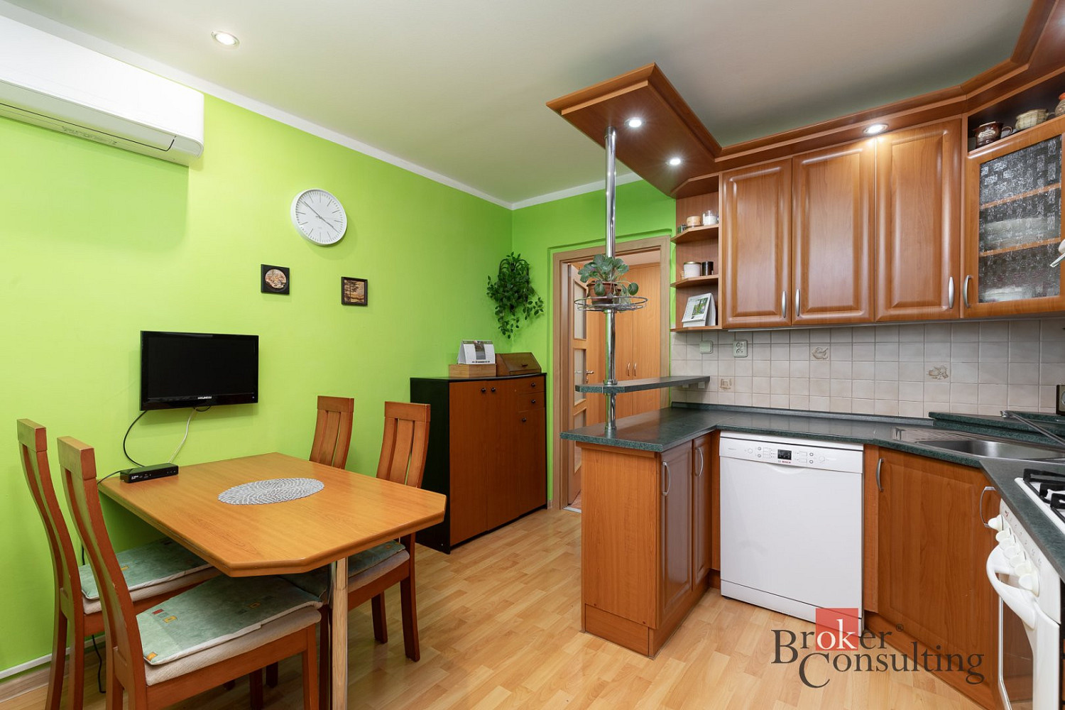 Prodej bytu 3+1 65 m² — photo 2