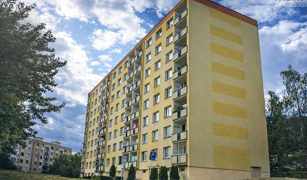 Prodej bytu 2+1 63 m², Krupka – fotka 1 z 9