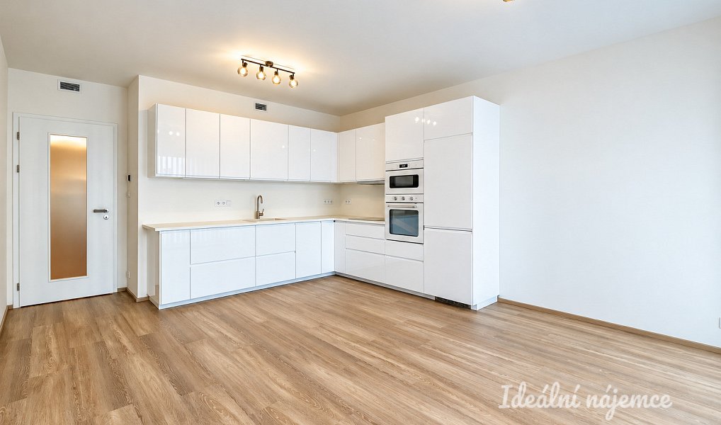 Prodej bytu 2+kk 53 m², Praha – fotka 1 z 19