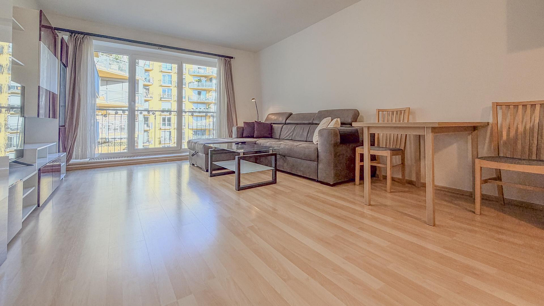 Pronájem bytu 2+kk 57 m² – fotografie 5