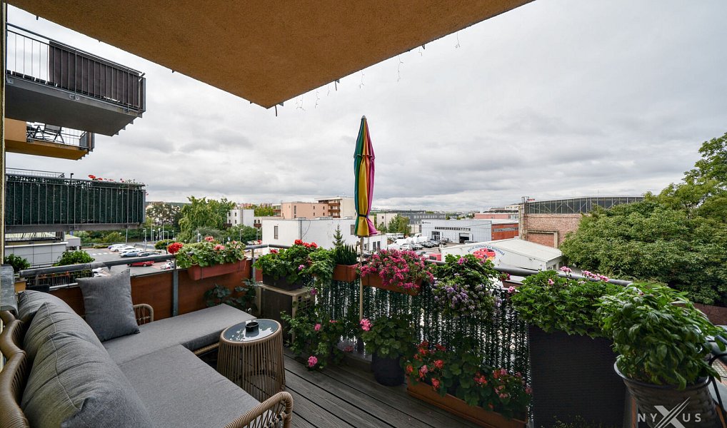 Prodej bytu 2+1 55 m², Praha – náhled fotky 2