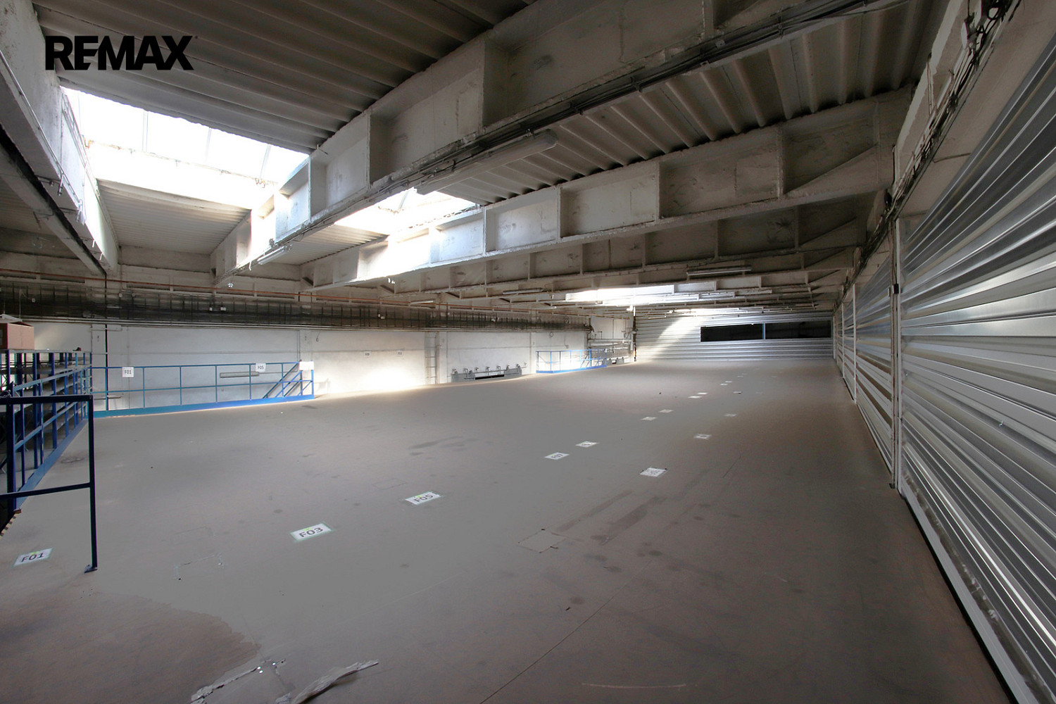 Pronájem skladovacích prostor 990 m² — photo 2