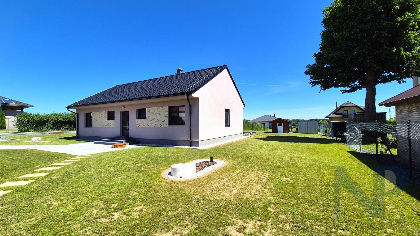 Prodej domu 112 m² s pozemkem 1 923 m²