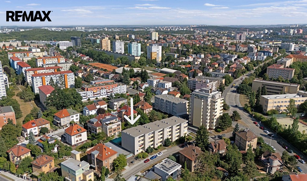 Prodej bytu 3+1 87 m², Praha – náhled fotky 36