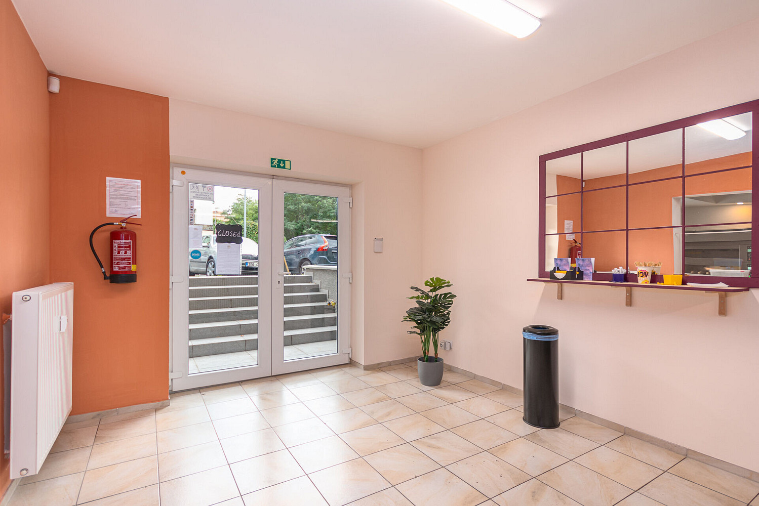 Prodej obchodních prostor 68 m² – pohled 4