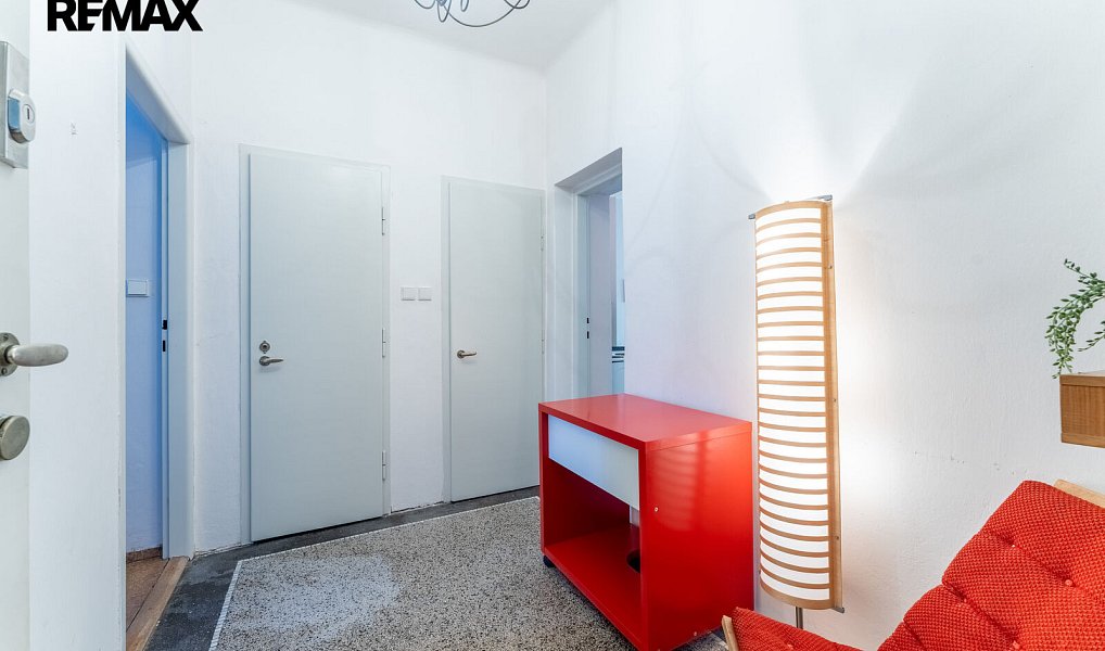 Prodej domu 210 m² s pozemkem 385 m², Praha – náhled fotky 14