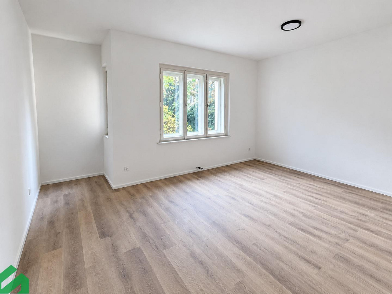 Pronájem bytu 1+kk 30 m²