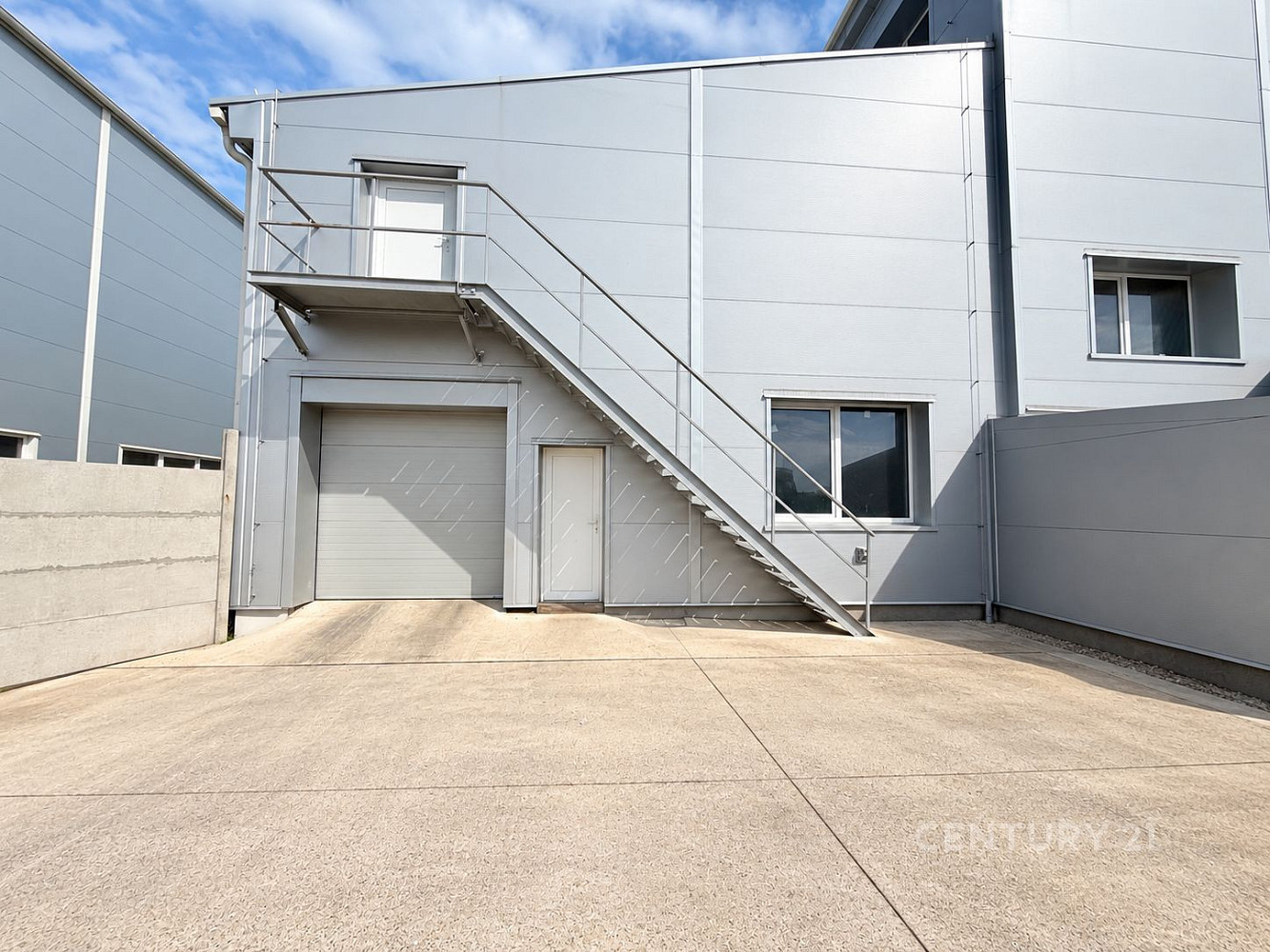 Pronájem výrobních prostor 330 m²