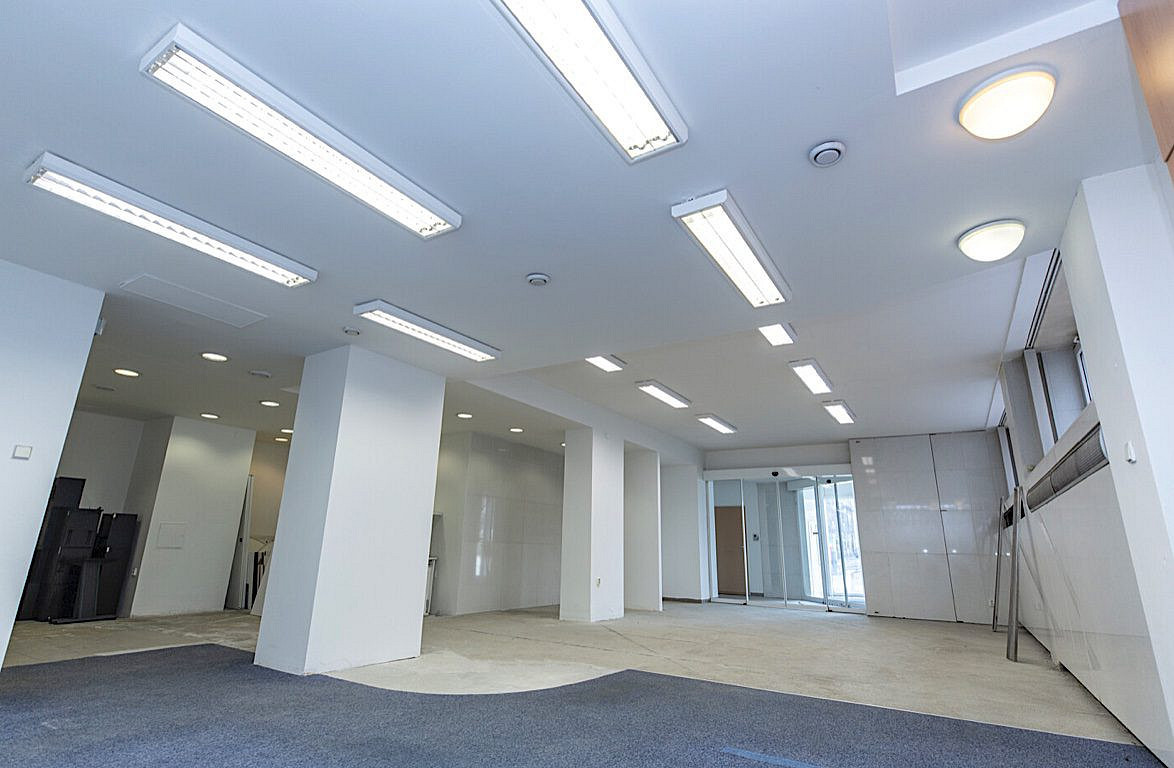 Pronájem kanceláře 168 m² – fotografie 4