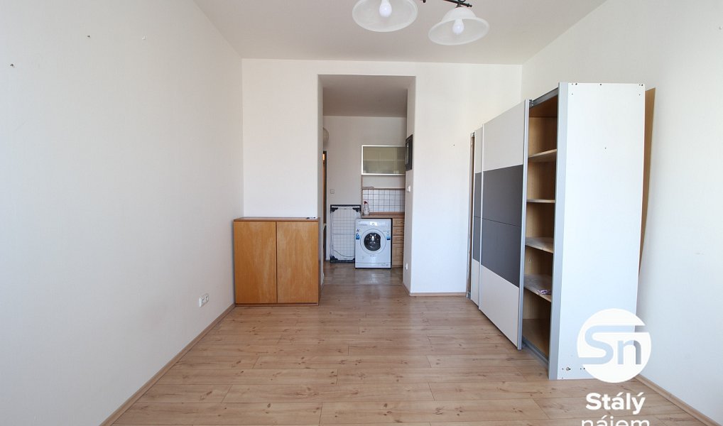 Pronájem bytu 1+kk 27 m², Praha – náhled fotky 2