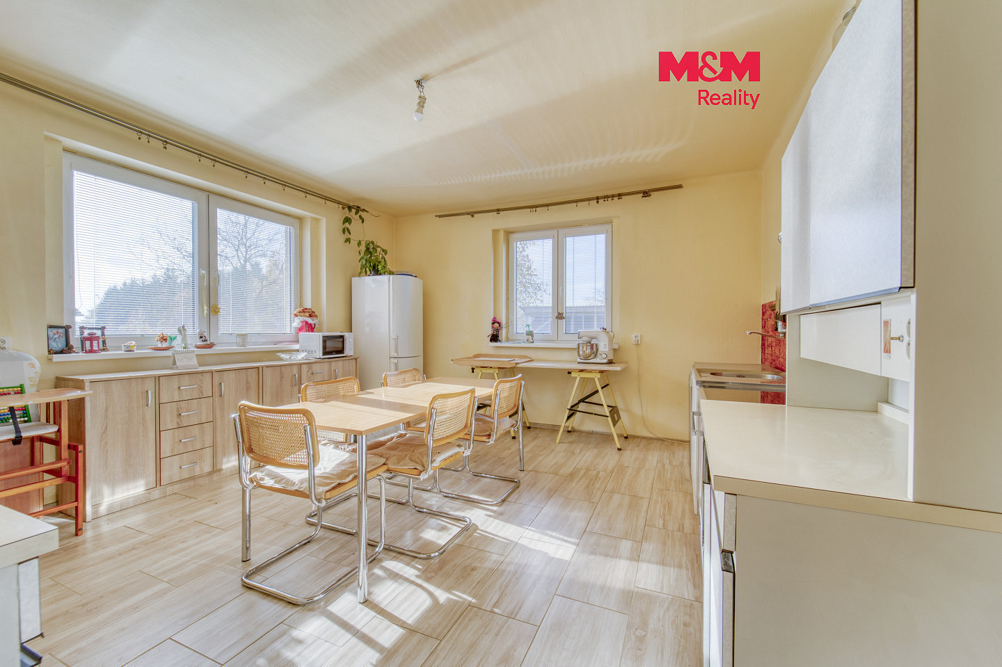 Prodej domu 230 m² s pozemkem 7 217 m²
