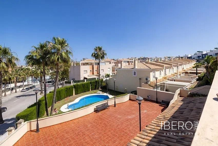 Prodej domu 251 m² s pozemkem 251 m²