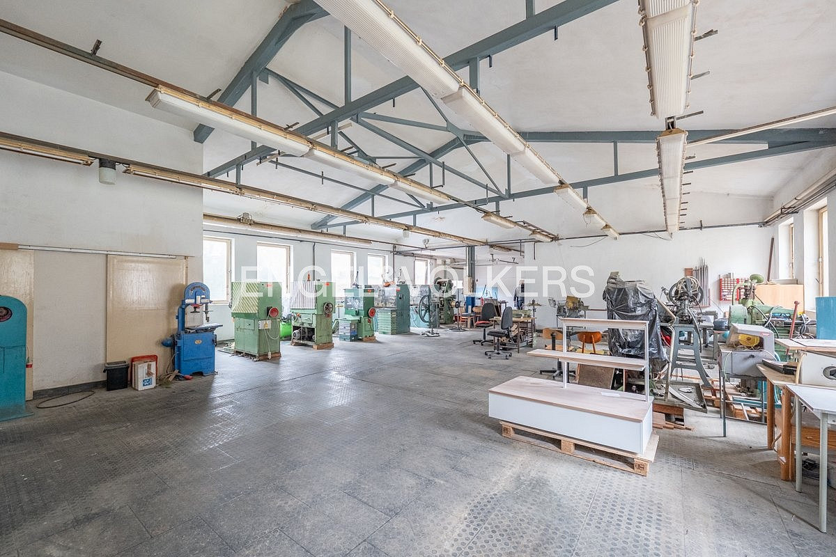 Pronájem výrobních prostor 380 m² – fotografie 2