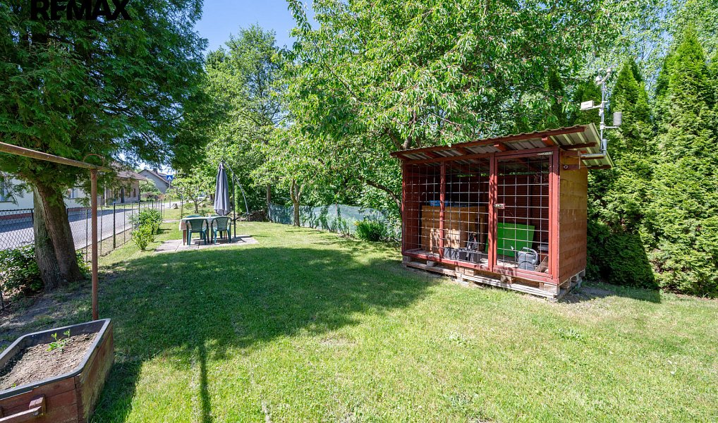 Prodej domu 230 m² s pozemkem 941 m², Kvasiny – náhled fotky 35