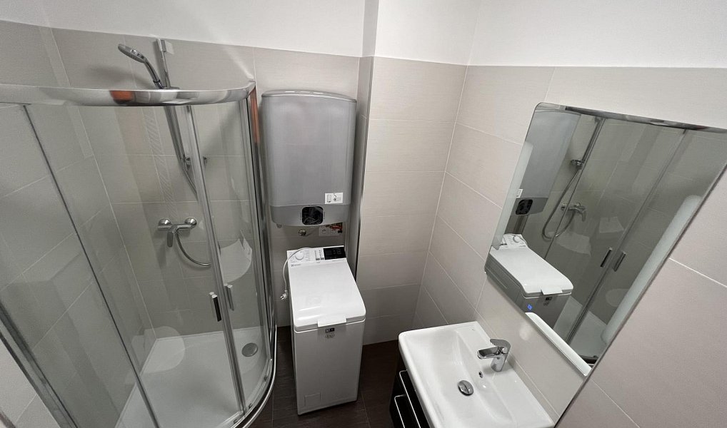 Pronájem bytu 1+1 36 m², Praha – náhled fotky 12