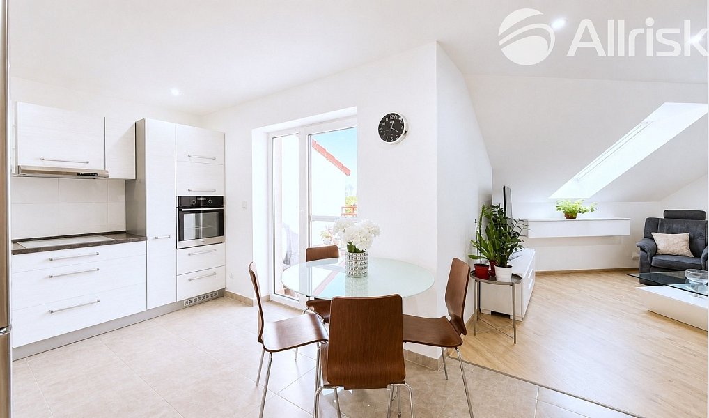 Prodej bytu 3+kk 88 m², Břeclav – náhled fotky 2