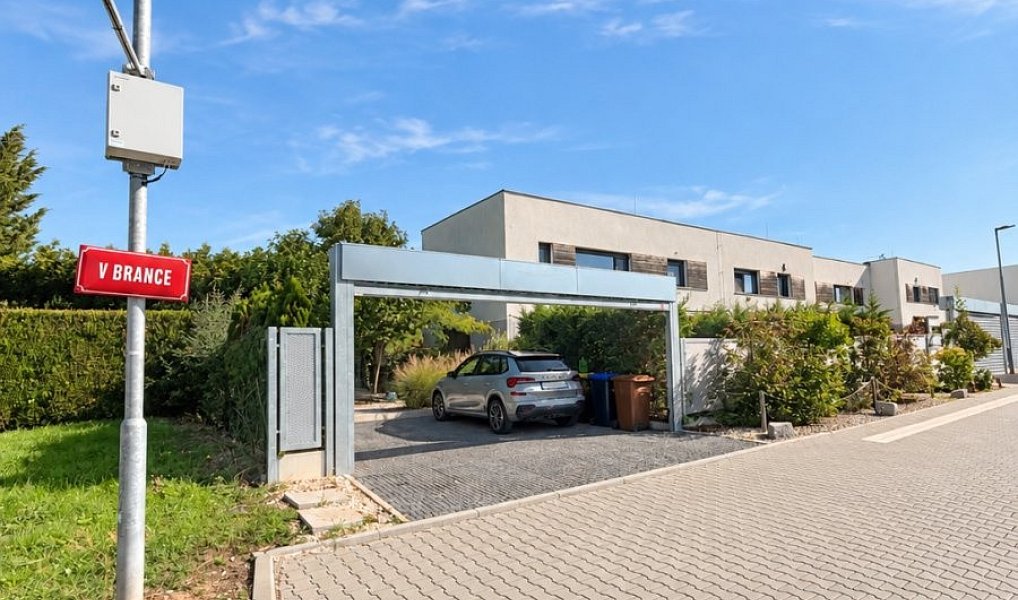 Prodej domu 124 m² s pozemkem 354 m², Rudná – náhled fotky 3