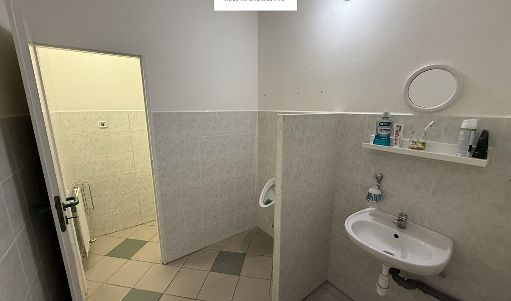 Prodej výrobních prostor 3 508 m², Praha – náhled fotky 15