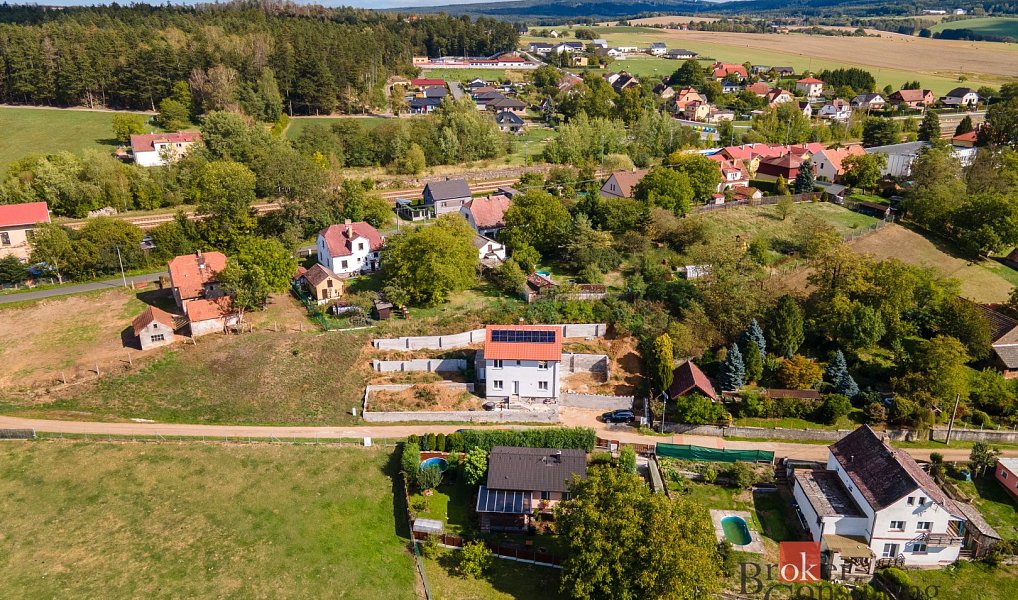 Prodej domu 139 m² s pozemkem 818 m², Břasy – náhled fotky 8