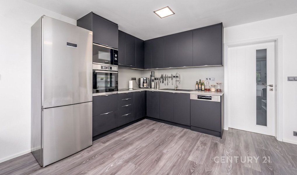 Prodej bytu 4+kk 89 m², Praha – náhled fotky 4