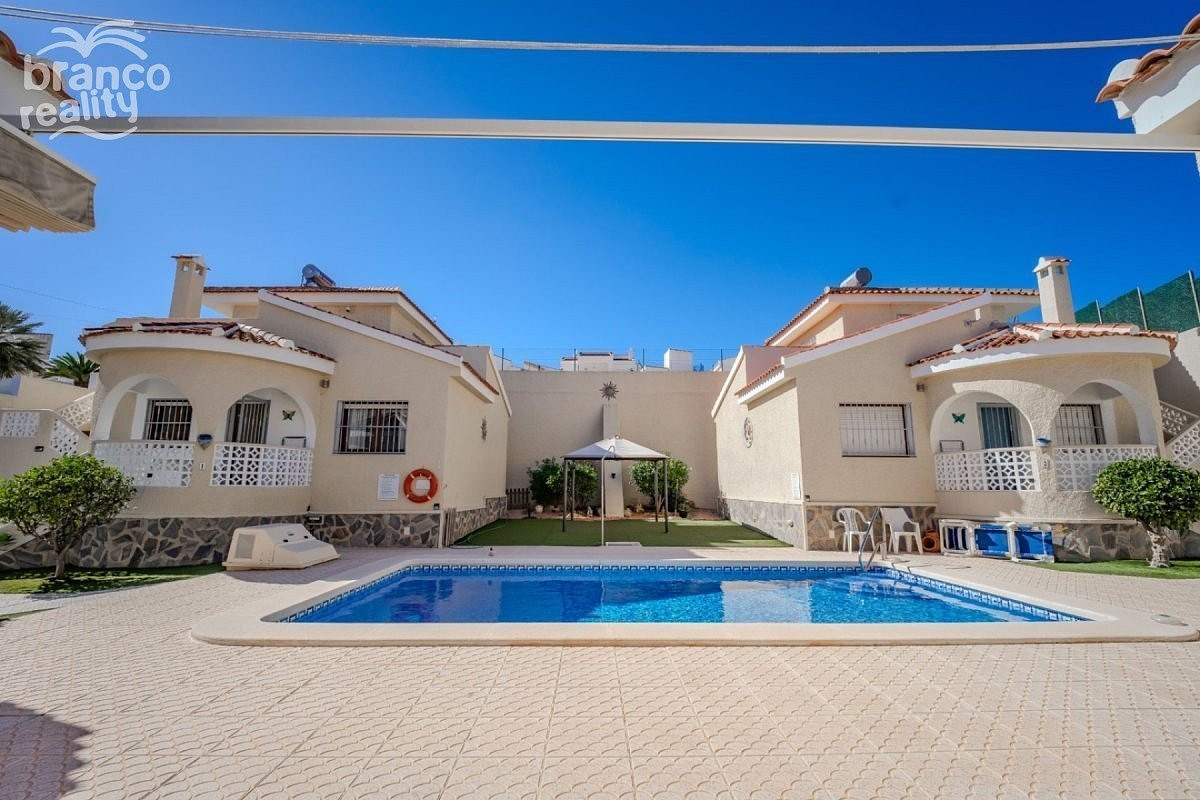 Prodej domu 317 m² s pozemkem 846 m² - Vista 3