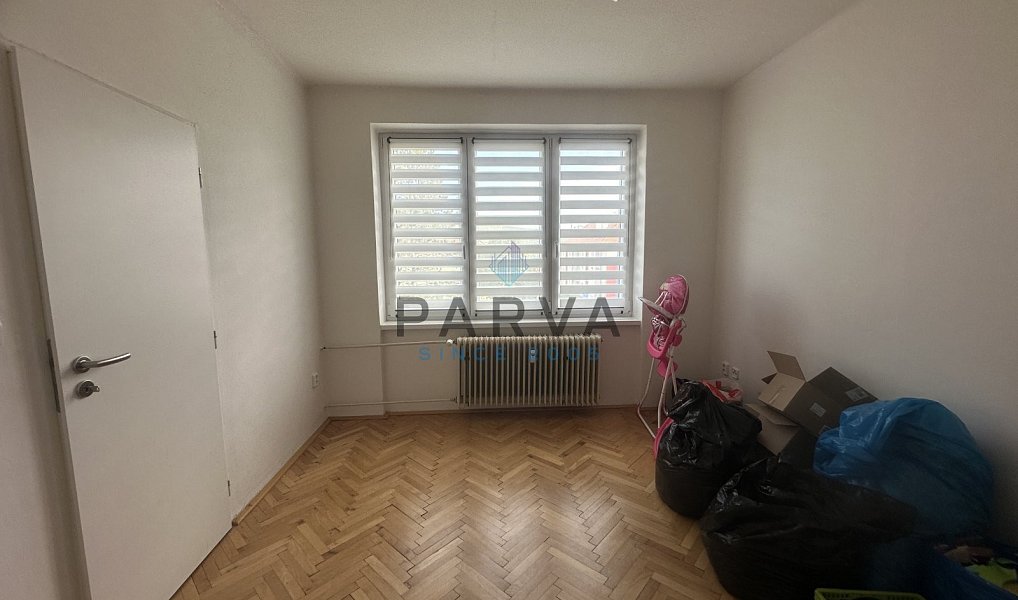 Pronájem bytu 2+1 57 m², Hrádek – náhled fotky 5