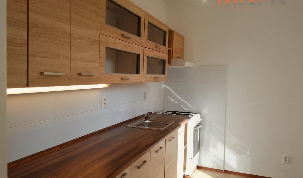 Pronájem bytu 2+1 50 m², Jirkov – náhled fotky 2