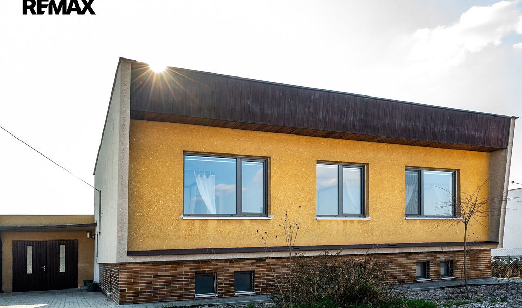 Prodej domu 200 m² s pozemkem 802 m², Šumná – náhled fotky 2