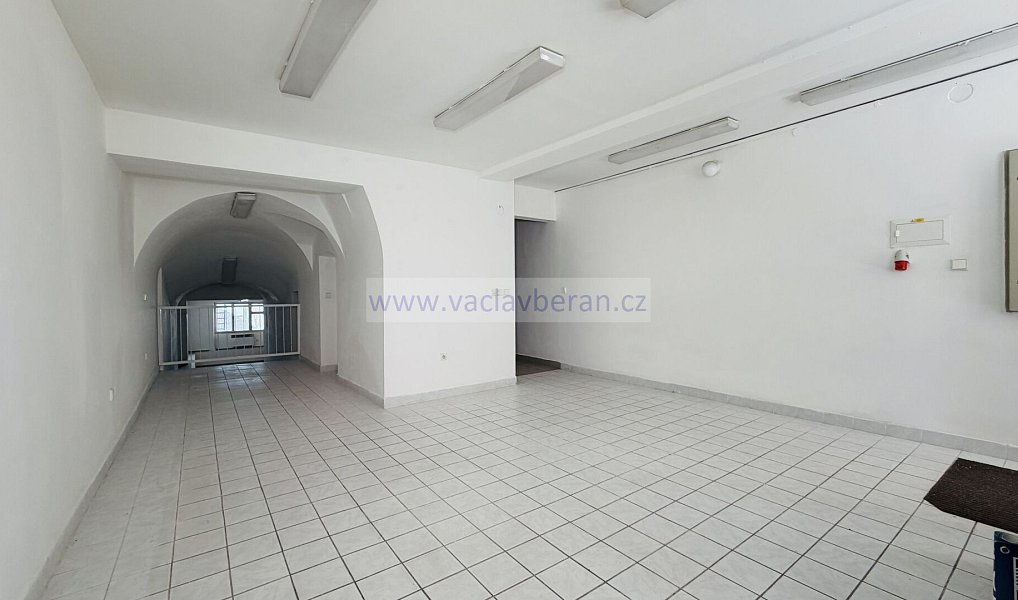 Prodej domu 182 m² s pozemkem 140 m², Lanškroun – náhled fotky 2