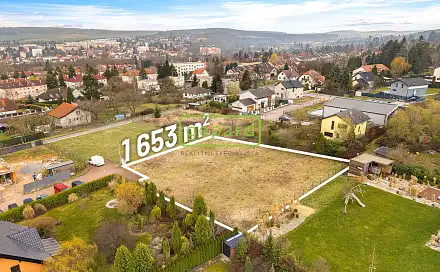 Prodej stavebního pozemku 1 653 m², Mníšek pod Brdy, okres Praha-západ