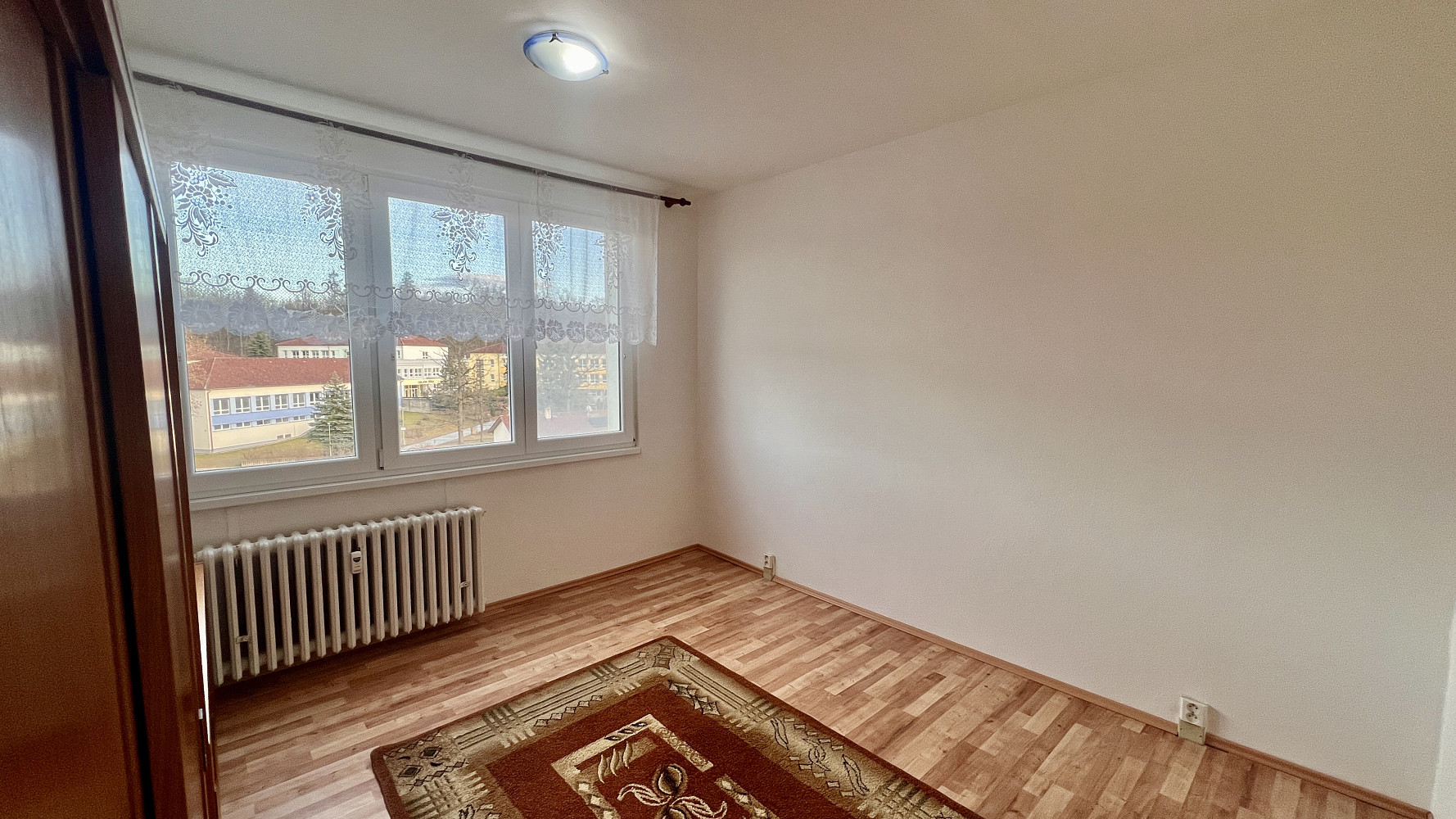 Pronájem bytu 2+1 63 m² – fotografie 3