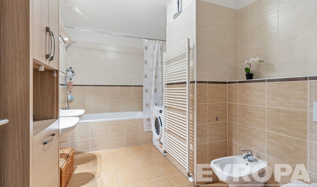 Prodej bytu 4+kk 143 m², Praha – náhled fotky 14