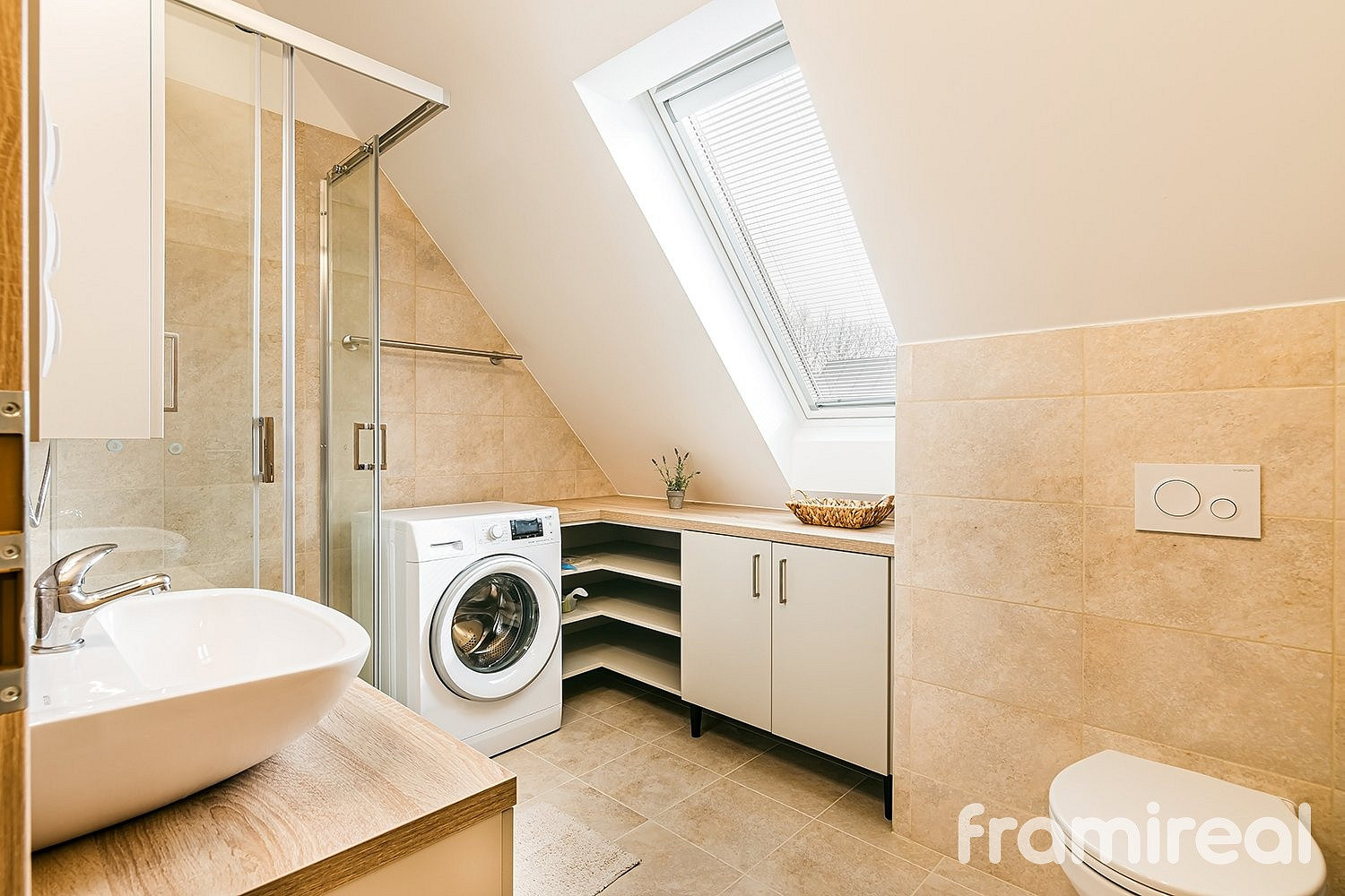 Pronájem bytu 3+kk 75 m² – fotografie 3